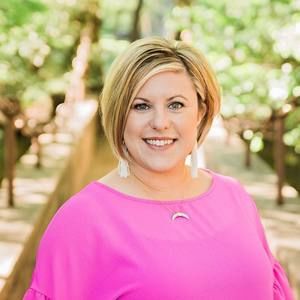 Meet your Posher, Courtney